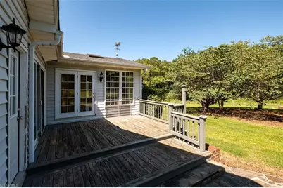 173 Old Meadowbrook Lane, Elkin, NC 28621 - Photo 5