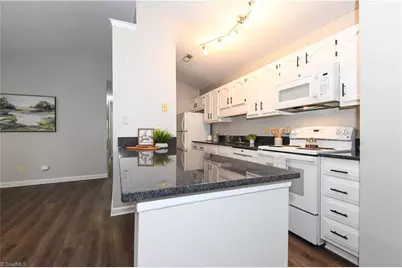 5934 W Friendly Avenue #K, Greensboro, NC 27410 - Photo 5