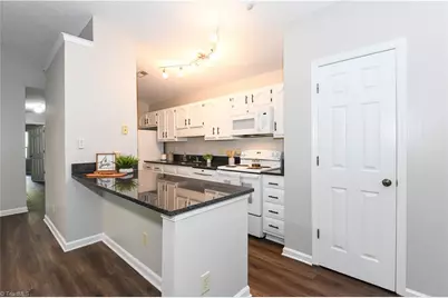 5934 W Friendly Avenue #K, Greensboro, NC 27410 - Photo 3