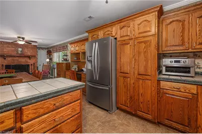 328 Oakgrove Road, Asheboro, NC 27205 - Photo 17