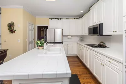 3101 Lodge Drive, Jamestown, NC 27282 - Photo 19