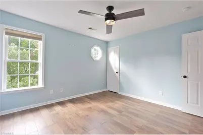 19 Crestbrook Court, Greensboro, NC 27455 - Photo 11