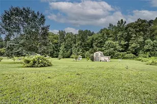 324 Deerfield Country Rd, Randleman, NC 27317 - Photo 13