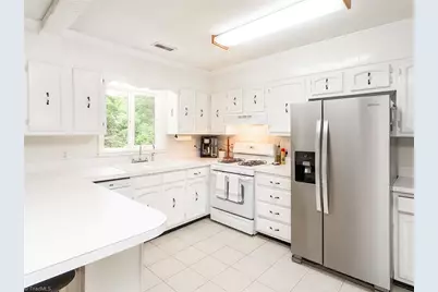 1805 Travis Lane, Burlington, NC 27217 - Photo 11