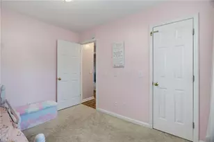3701 Woodpark Dr, Jamestown, NC 27282 - Photo 25