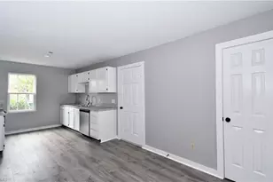 5832 Sir Knight Cir, Clemmons, NC 27012 - Photo 11