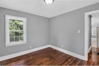 1912 Colonial Avenue, Greensboro, NC 27408 - Photo 19