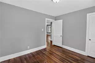 1912 Colonial Ave, Greensboro, NC 27408 - Photo 17