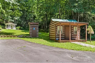 157 Wolf Trail, McGrady, NC 28649 - Photo 31