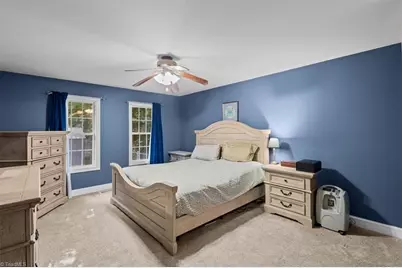 5919 Evelyn Lane, Pleasant Garden, NC 27313 - Photo 15