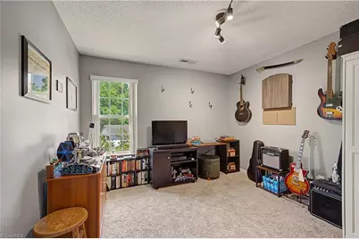 611 Camden Place Drive, Winston-Salem, NC 27103 - Photo 21