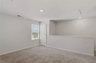 2106 Briar Run Dr, Greensboro, NC 27405 - Photo 13