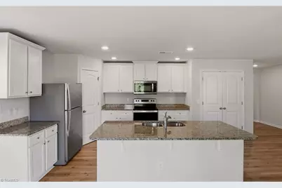 2106 Briar Run Drive, Greensboro, NC 27405 - Photo 3