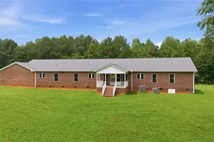 2052 Kennedy Rd, Thomasville, NC 27360 - Photo 7