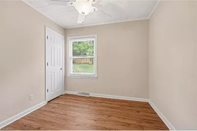 204 Broad Street, Reidsville, NC 27320 - Photo 17