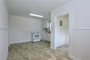 1320 Whitsett St, Burlington, NC 27215 - Photo 13