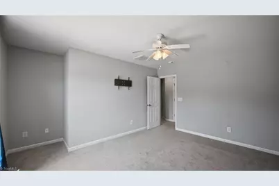 2016 Heron Pointe Drive, Whitsett, NC 27377 - Photo 37