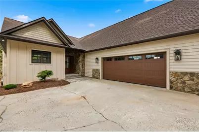 643 Landing Drive, Jefferson, NC 28640 - Photo 3