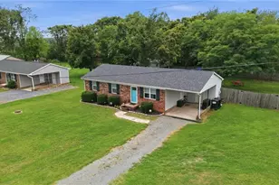 7390 Plunkett Rd, Belews Creek, NC 27009 - Photo 37