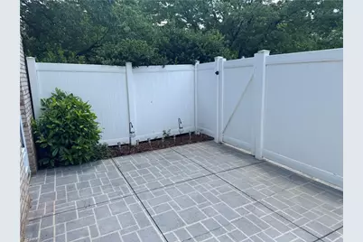 329 Hanover Arms Court, Winston-Salem, NC 27104 - Photo 9
