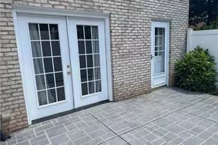 329 Hanover Arms Ct, Winston-Salem, NC 27104 - Photo 9