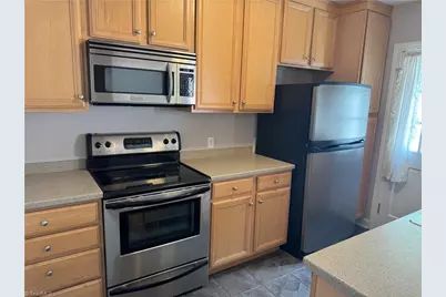 329 Hanover Arms Court, Winston-Salem, NC 27104 - Photo 23