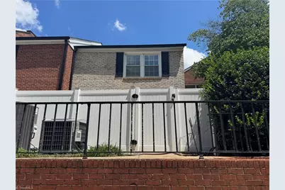 329 Hanover Arms Court, Winston-Salem, NC 27104 - Photo 7