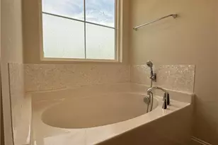 4006 Crimson Wood Ct, Greensboro, NC 27410 - Photo 31