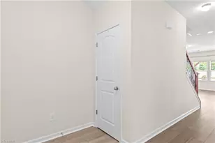 4074 Medina Ct, Pfafftown, NC 27040 - Photo 7