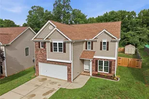 6306 Thornblade Ct, Greensboro, NC 27410 - Photo 41