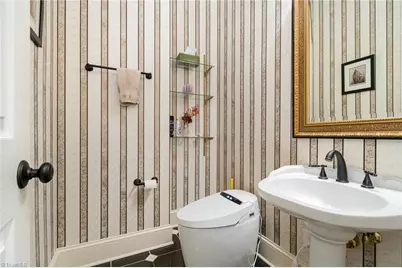2512 Burch Point, High Point, NC 27265 - Photo 23