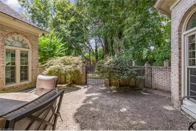 2512 Burch Point, High Point, NC 27265 - Photo 41
