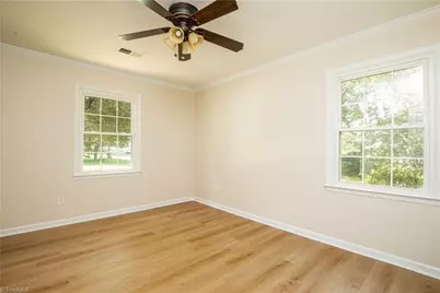 4203 Butterfield Drive, Greensboro, NC 27405 - Photo 11
