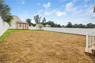 4153 Salem Springs Ct, Winston-Salem, NC 27107 - Photo 9
