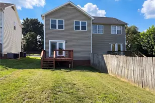 889 Salem Pointe Ln, Winston-Salem, NC 27101 - Photo 5