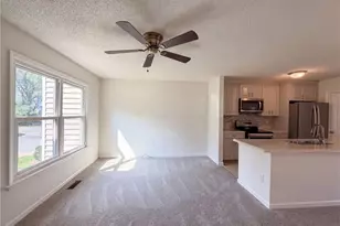889 Salem Pointe Ln, Winston-Salem, NC 27101 - Photo 9
