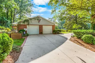 1039 Kenleigh Cir, Winston-Salem, NC 27106 - Photo 39