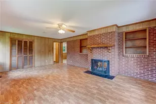 1106 Walnut St, Reidsville, NC 27320 - Photo 25