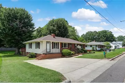 1106 Walnut Street, Reidsville, NC 27320 - Photo 3