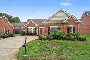 115 Stillmere Ct, Winston-Salem, NC 27101 - Photo 1