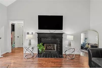 115 Stillmere Court, Winston-Salem, NC 27101 - Photo 11