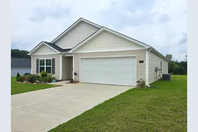 202 Alamos Avenue, Lexington, NC 27295 - Photo 3