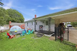 1208 Wallace St, Burlington, NC 27217 - Photo 21