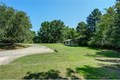 1108 N Main Street, Kernersville, NC 27284 - Photo 11