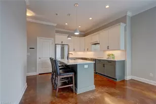 113 N Church St, Greensboro, NC 27401 - Photo 17