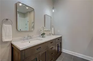 113 N Church St, Greensboro, NC 27401 - Photo 11