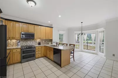 7802 High Meadows Road, Greensboro, NC 27455 - Photo 13