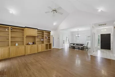 7802 High Meadows Road, Greensboro, NC 27455 - Photo 9