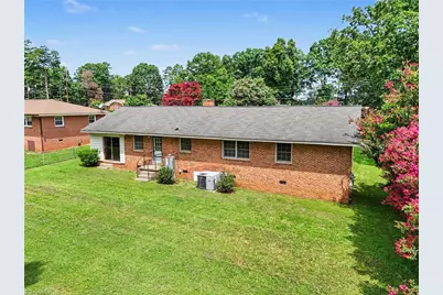 509 Oakwood Lane, Graham, NC 27253 - Photo 19