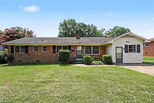 509 Oakwood Ln, Graham, NC 27253 - Photo 1